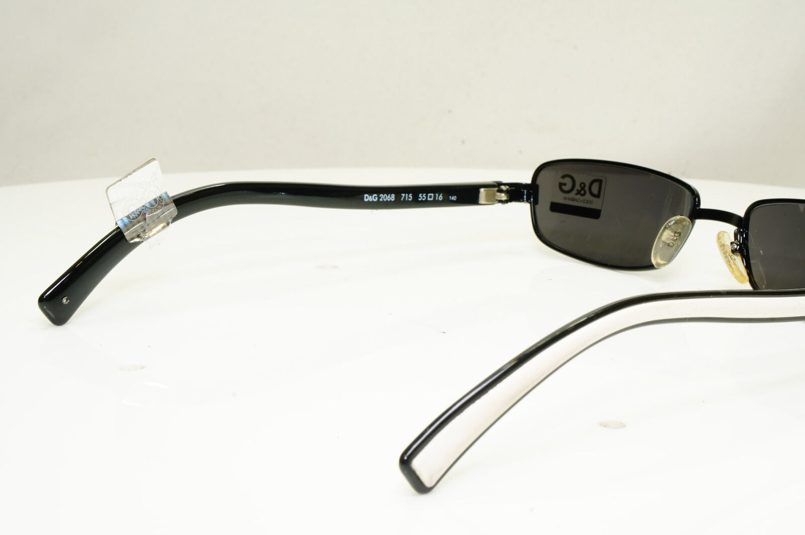 Authentic DOLCE & GABBANA Mens Vintage Sunglasses White D&G 2068 715 30780