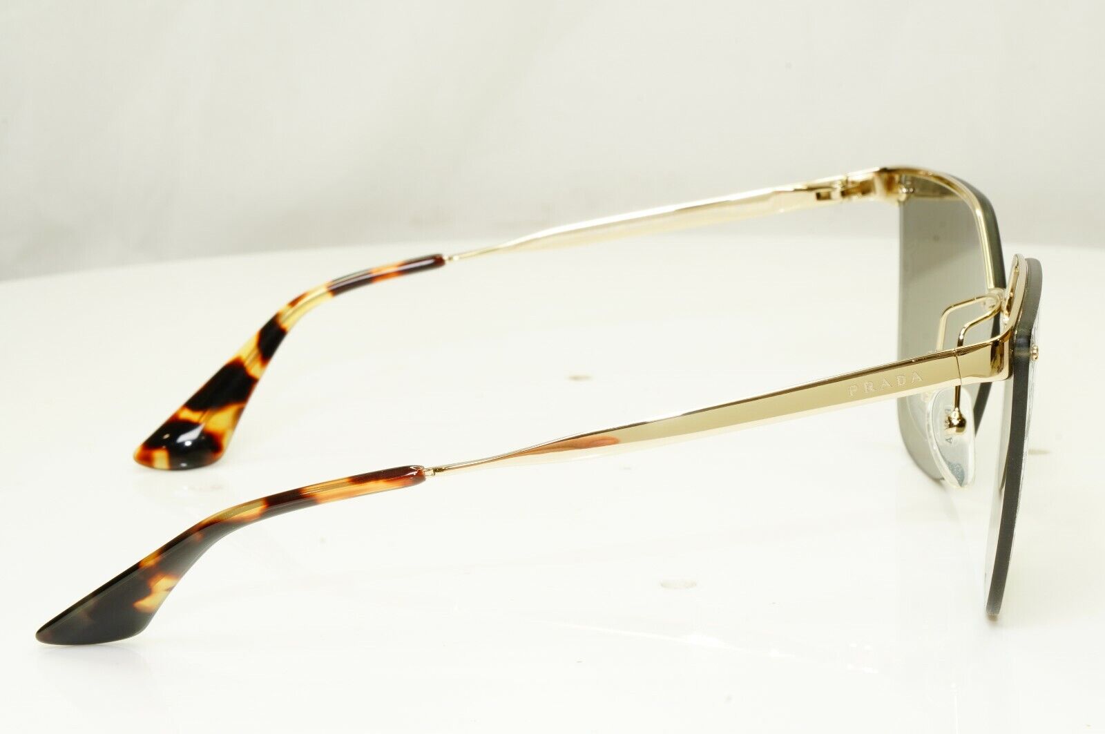 Authentic PRADA Womens Gold Silver Sunglasses Cinema Floral SPR 68T ZVN-121