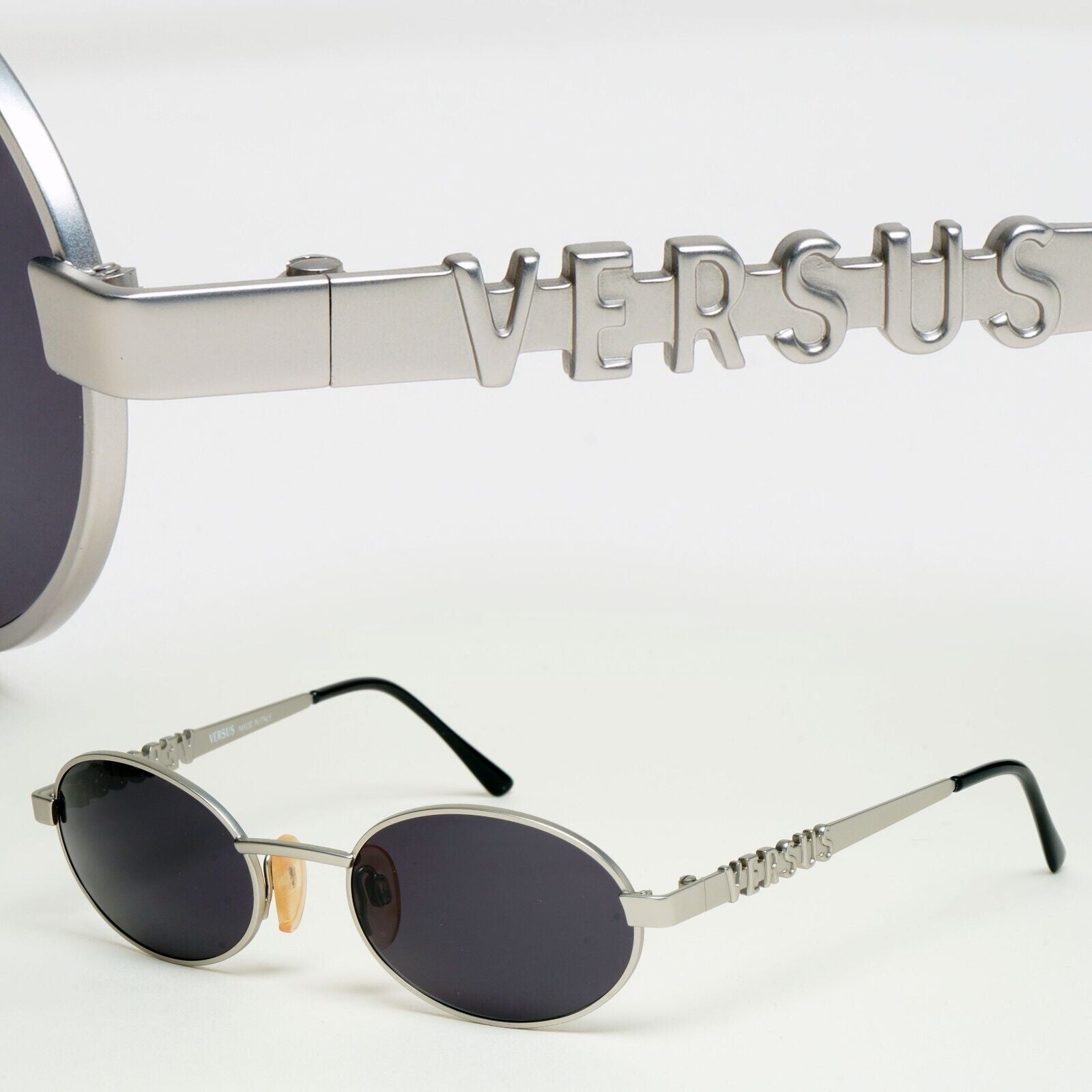 Versus Sunglasses 1996 by Gianni Versace Vintage Silver Oval MOD R26 COL 22M