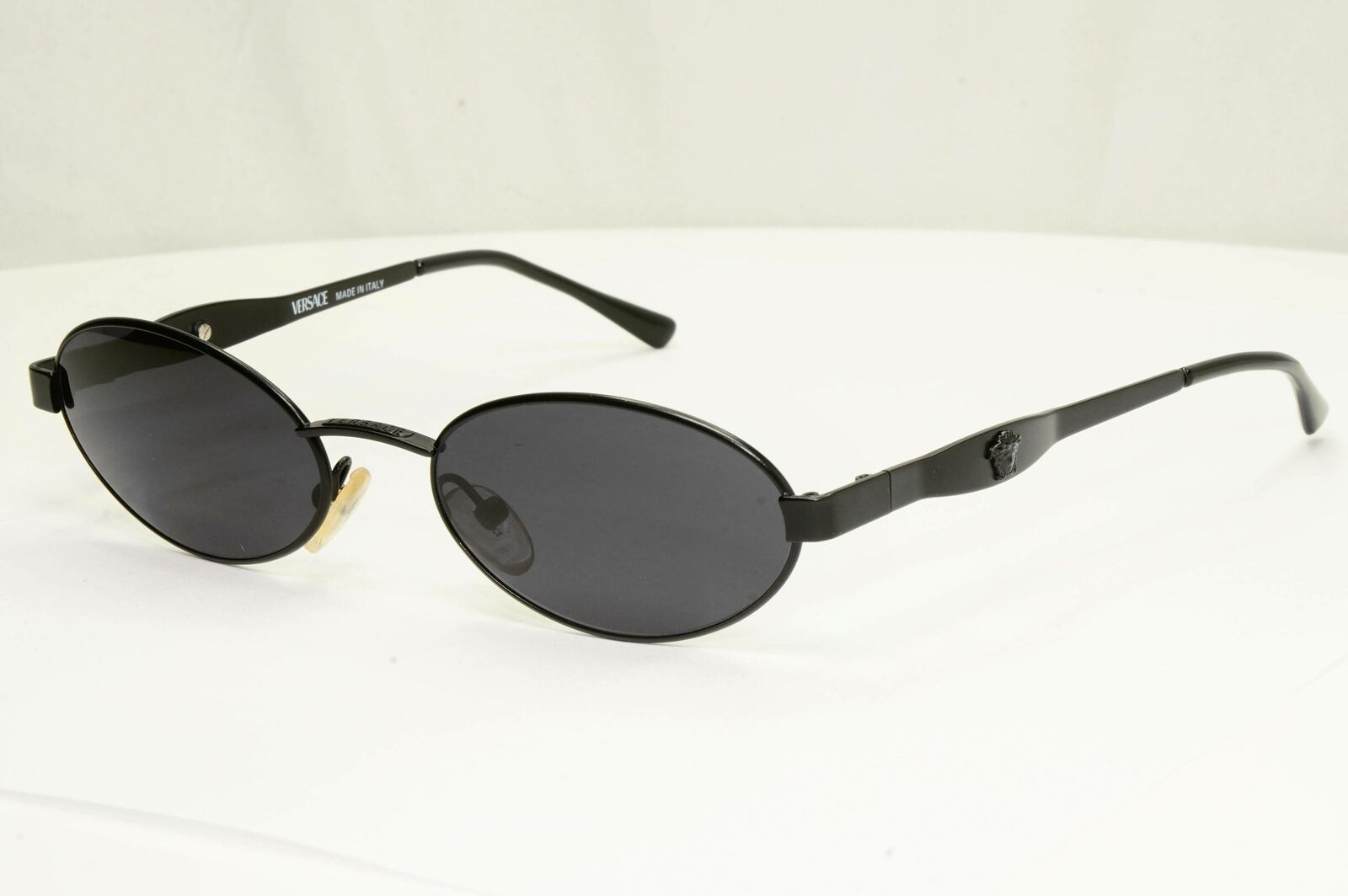 Gianni Versace 1996 Vintage Black Medusa Oval Metal Sunglasses MOD S08 COL 028