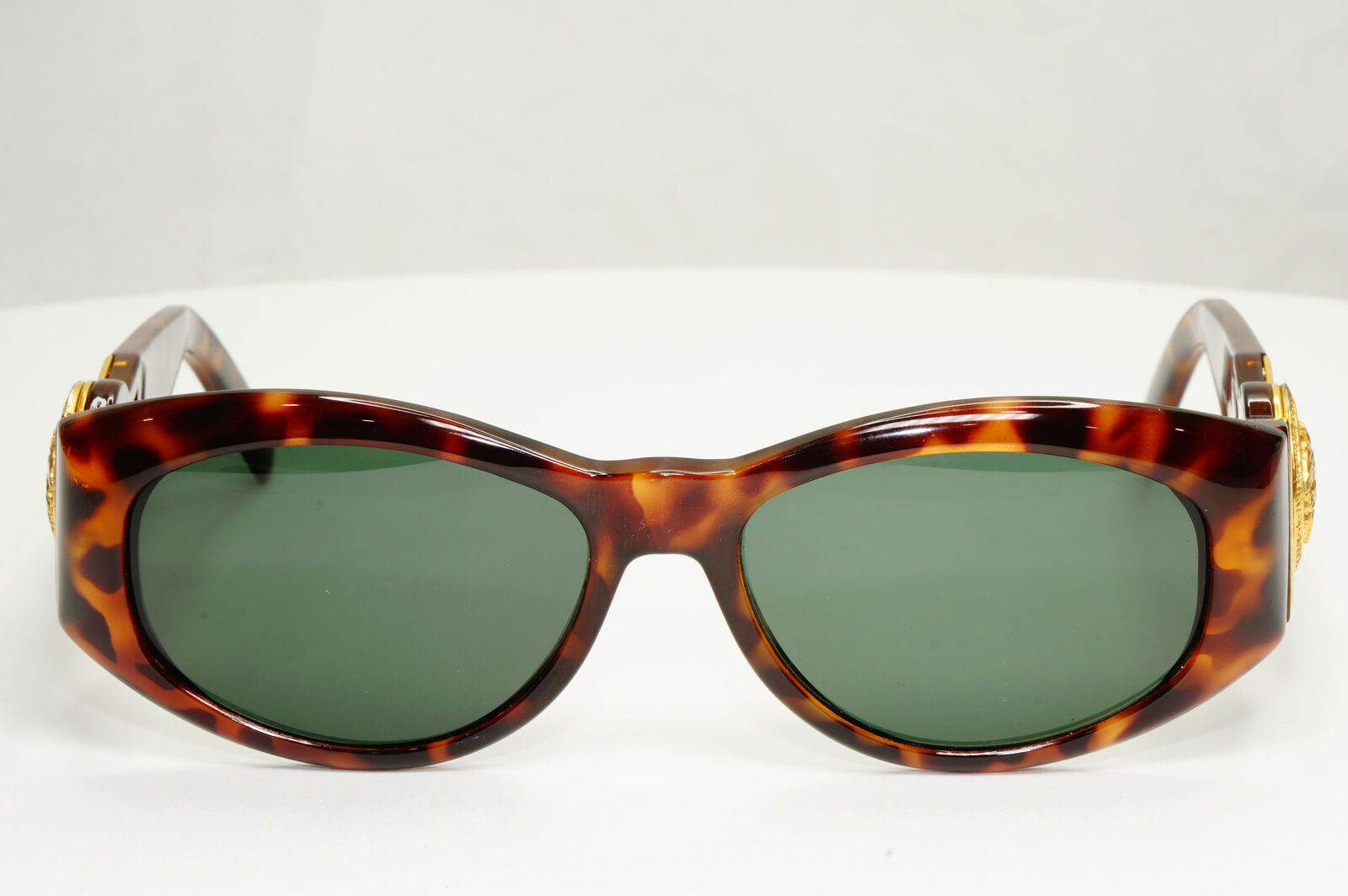 Gianni Versace 1993 Tortoisehell Sunglasses Gold Medusa Biggie MOD 424 COL 869OD