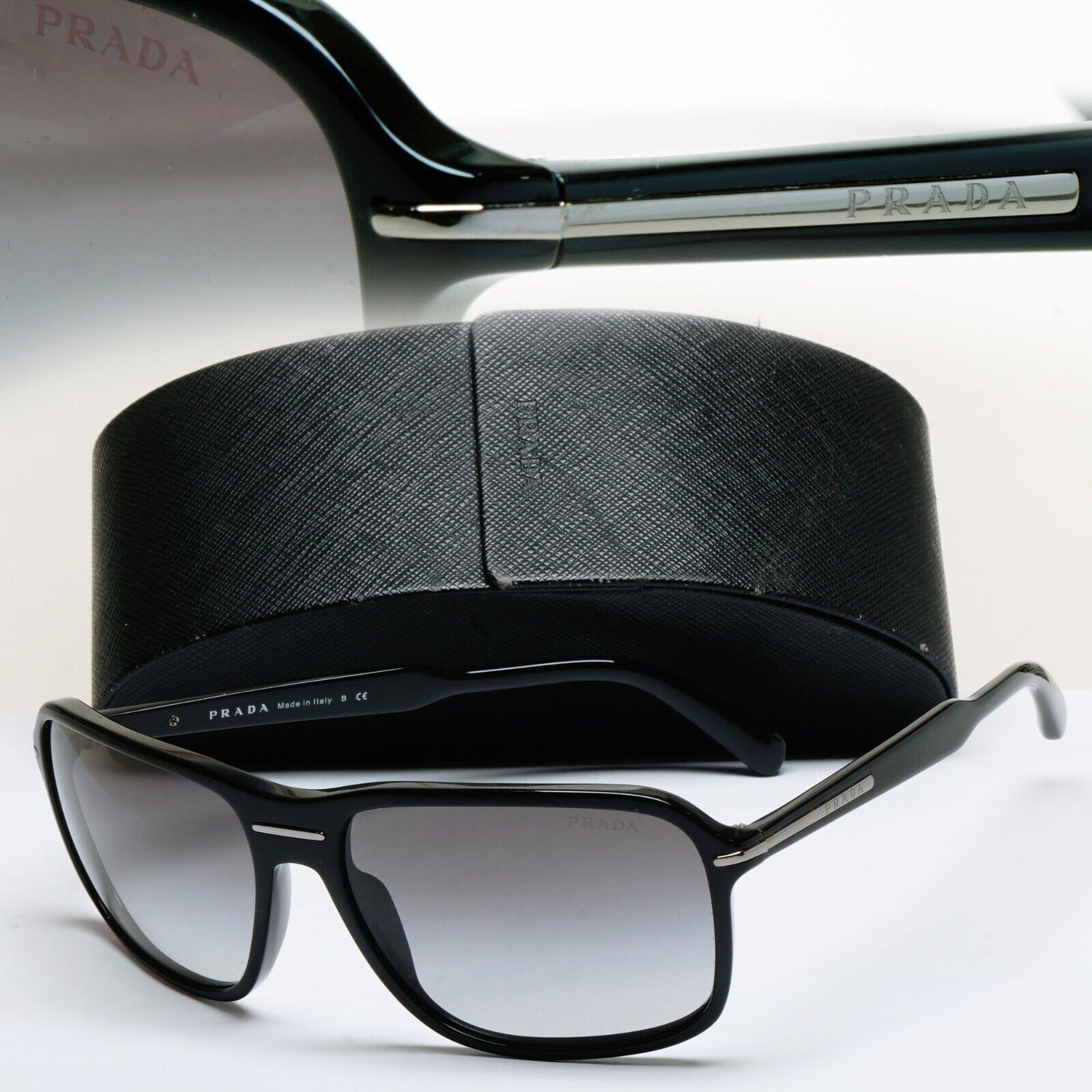 Prada Sunglasses 2011 Vintage Black Navigator Grey PR02NS SPR 02N 1AB-3M1 060125