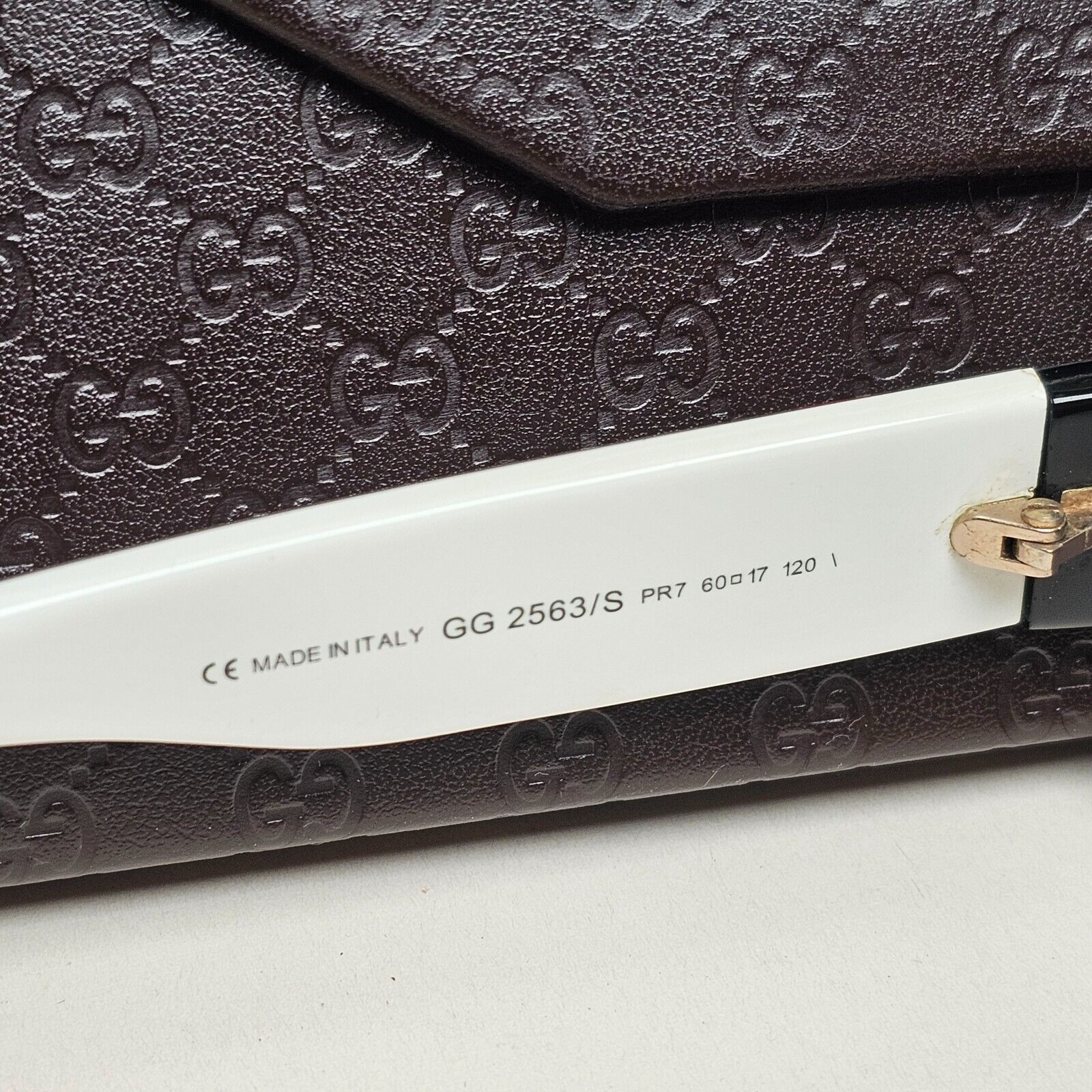 Gucci Sunglasses 2005 Vintage Black Wrap White GG 2563/S PR7 60mm 110225