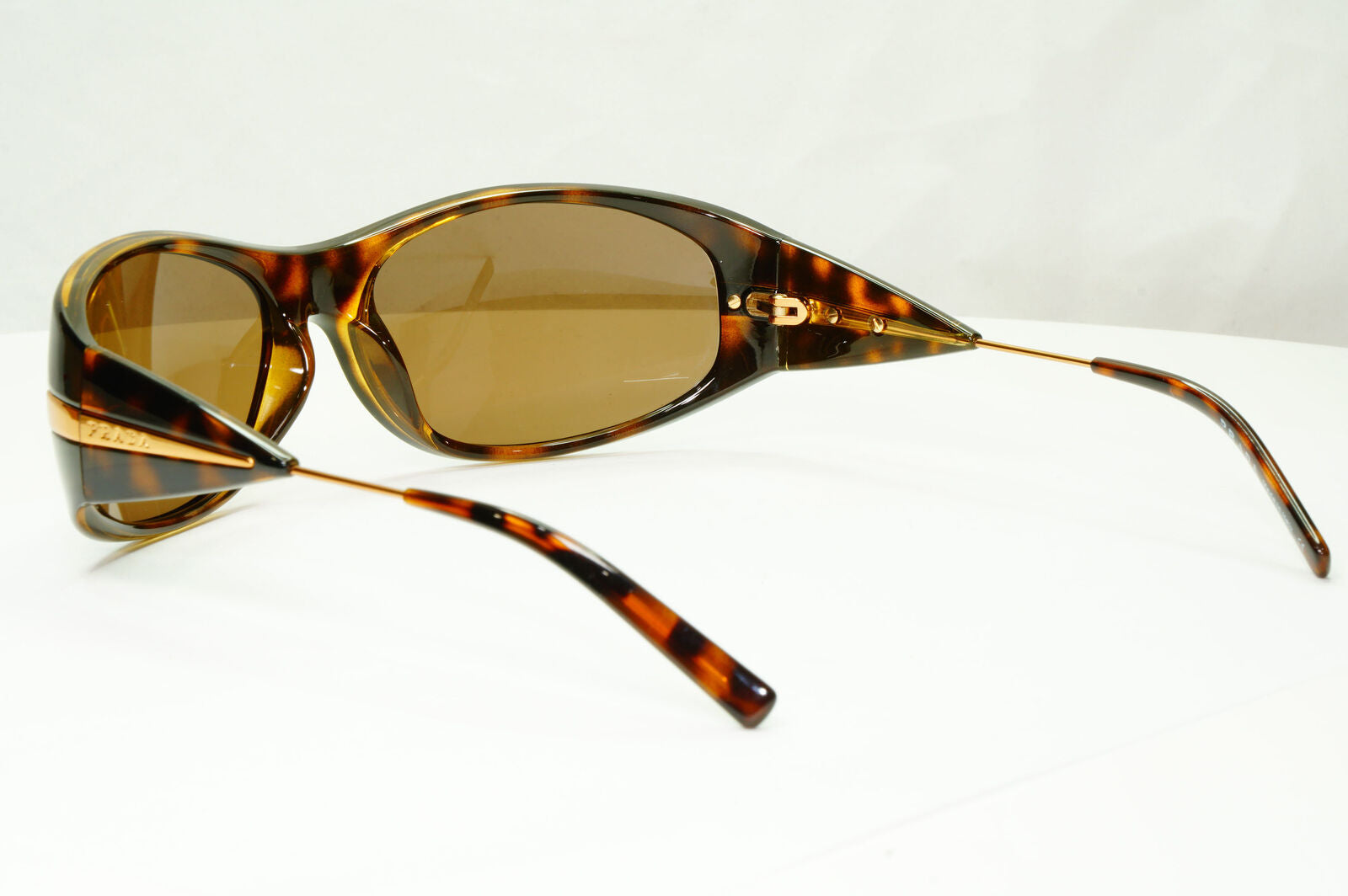 Prada 2007 Brown Sunglasses Gold Vintage Womens PR07IS SPR 07I 2AU-8C1 37434