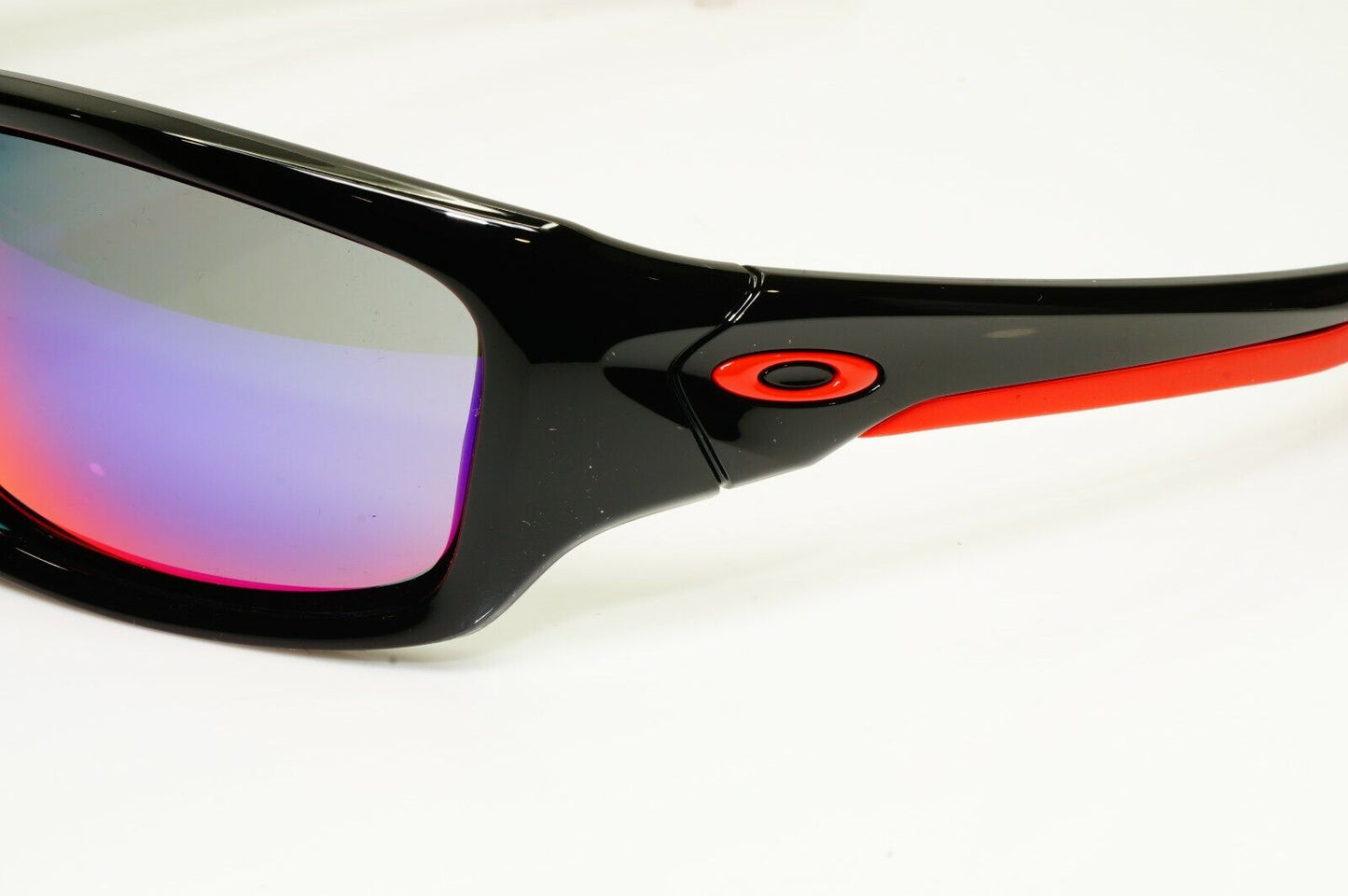 Authentic Oakley Mens Valve Sunglasses Black Red Iridium Mirror OO 9236-02
