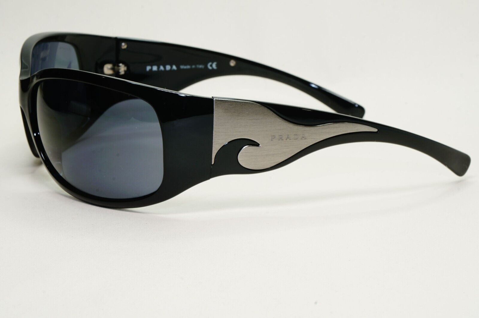 Prada Sunglasses 2006 Vintage Flame Wave Black PR03GS SPR 03G 1AB-1A1 061024