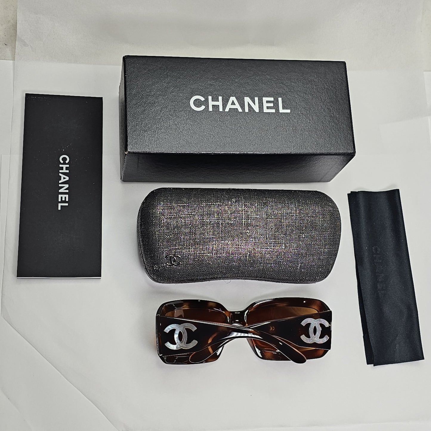 Chanel Sunglasses Mother of Pearl Vintage 2006 Brown 5076-H c.502/73 120124