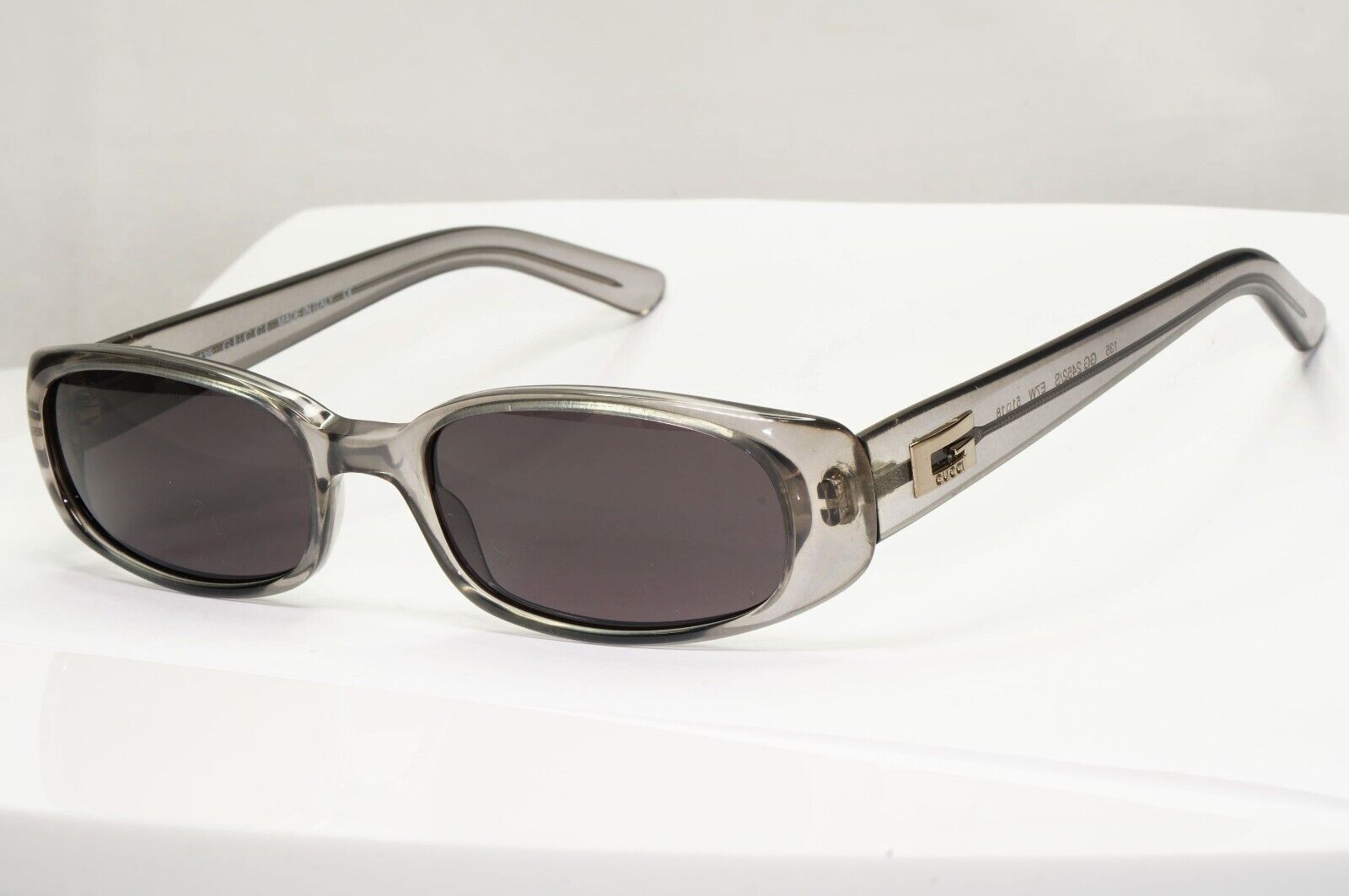 Gucci Sunglasses 1998 Vintage  Transparent Grey Rectangle GG 2452/S E7W 261024