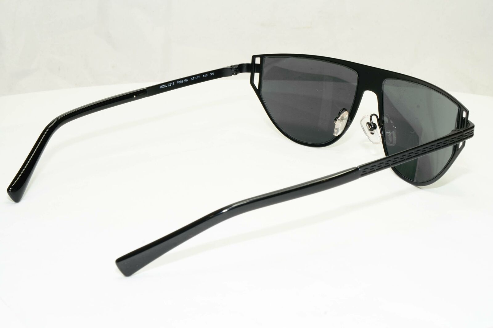 Authentic Versace Mens Unisex Black Medusa Metal Sunglasses MOD 2213 1009/87