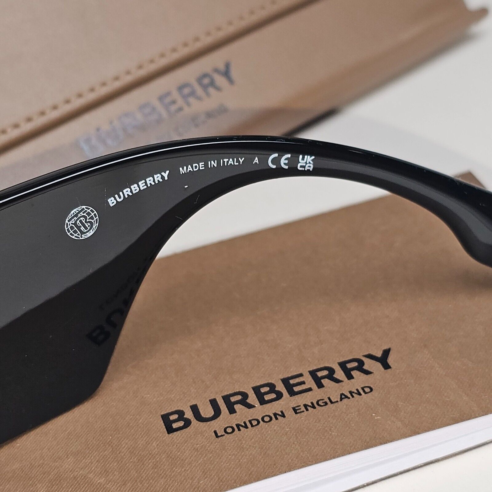 Burberry Sunglasses Black Oversized Square Large Heavy BE 4406-U 4093/87 55mm