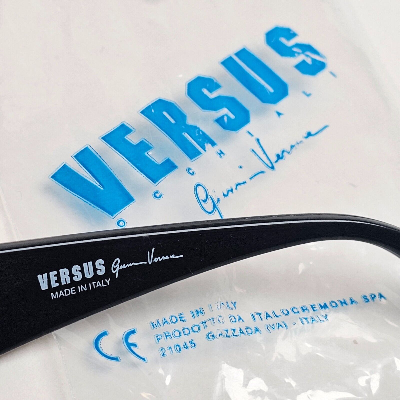 Versus Sunglasses 1996 by Gianni Versace Vintage Black Bronze MOD R50 COL 86M