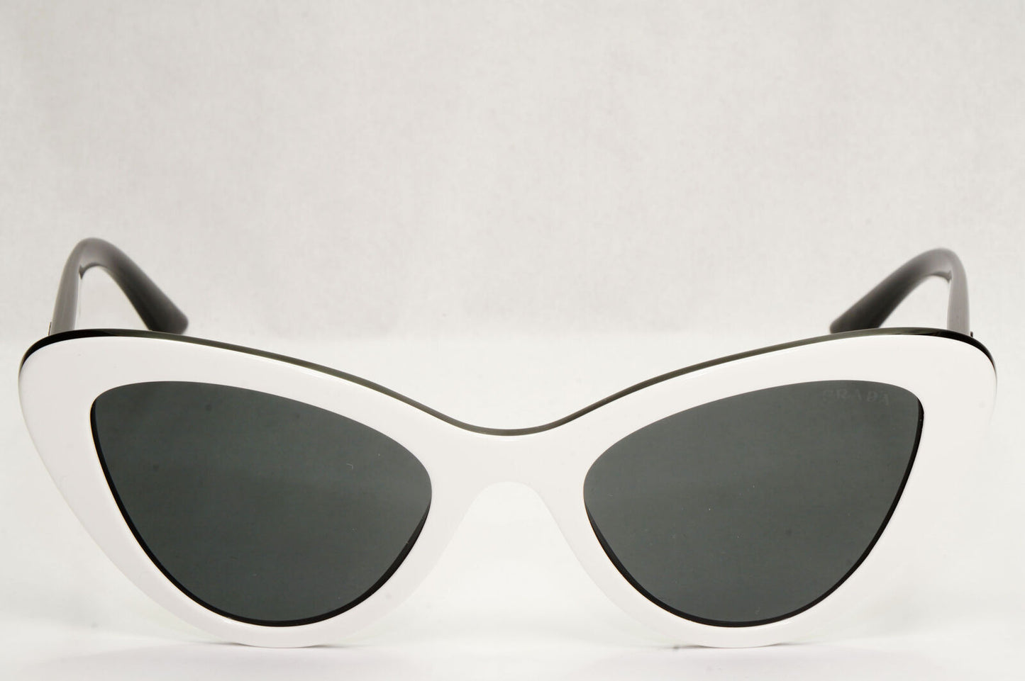 Prada Sunglasses White Black Cat Eye Milano Designer PR13YS SPR 13Y 10A-5S0