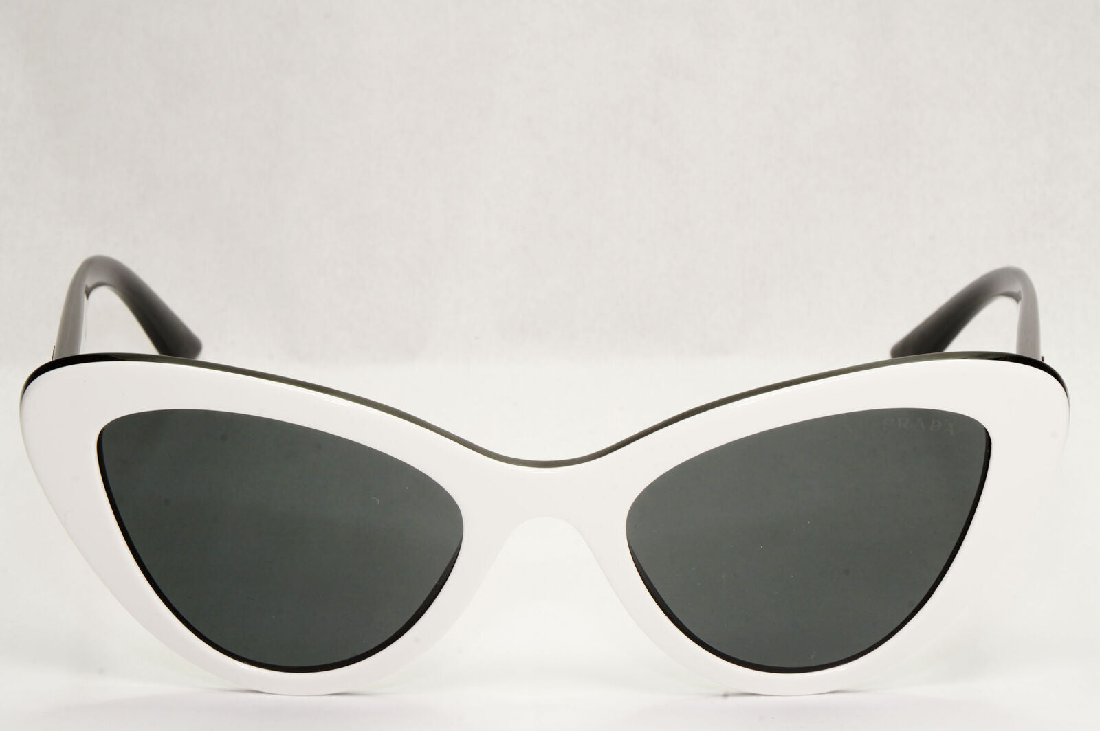 Prada Sunglasses White Black Cat Eye Milano Designer PR13YS SPR 13Y 10A-5S0