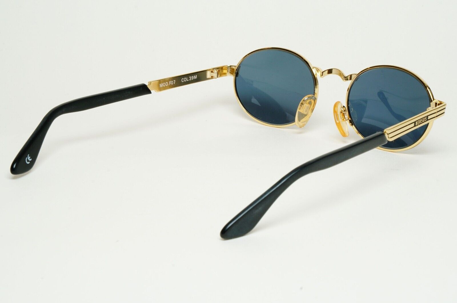Versus Sunglasses 1996 by Gianni Versace Vintage Gold Oval Black MOD F07 COL 39M