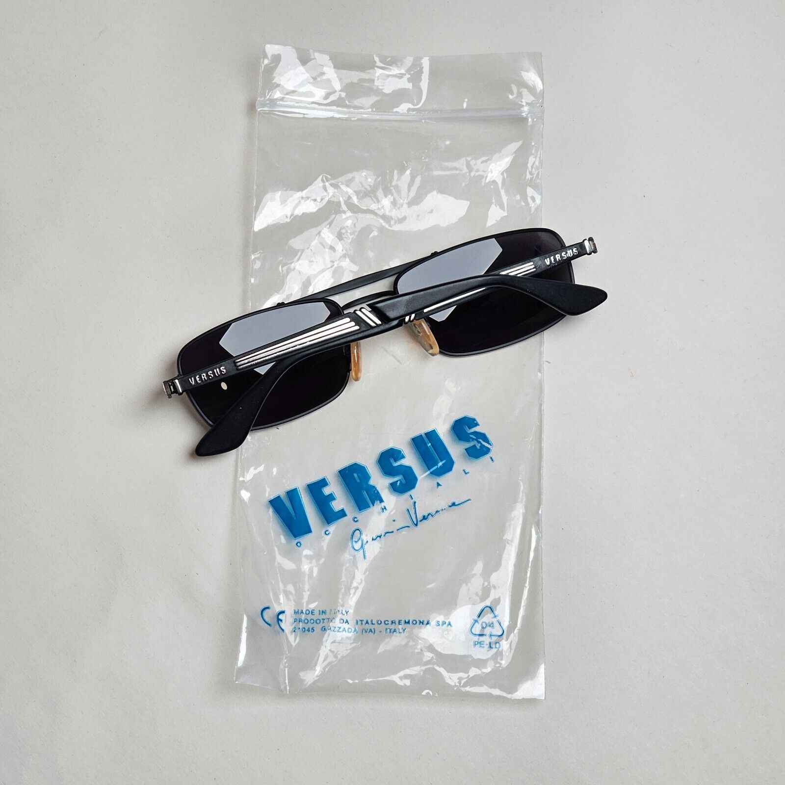 Versus Sunglasses 1996 by Gianni Versace Vintage Rectangle Black MOD F06 COL 35M