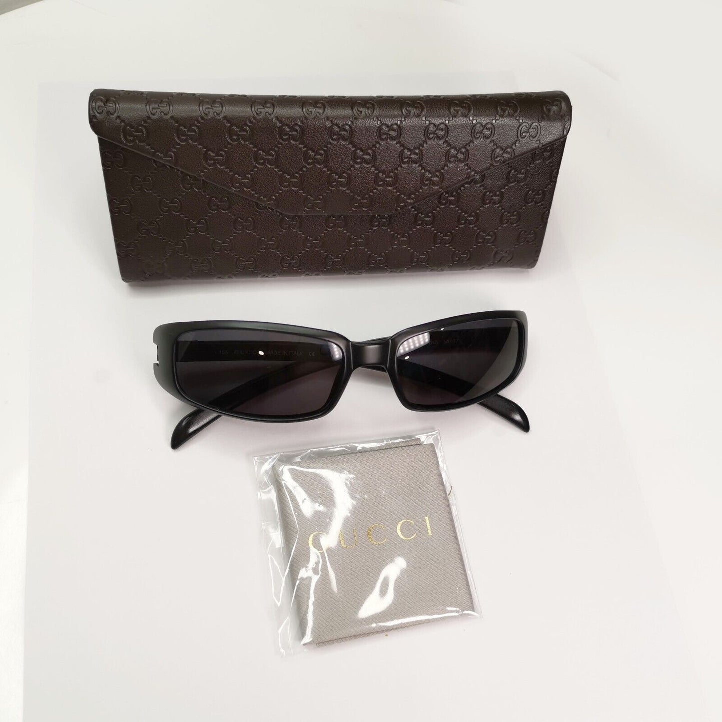 Gucci 1998 Vintage Sunglasses Black Matte Wrap Rectangle GG 1188/S DL5 301024