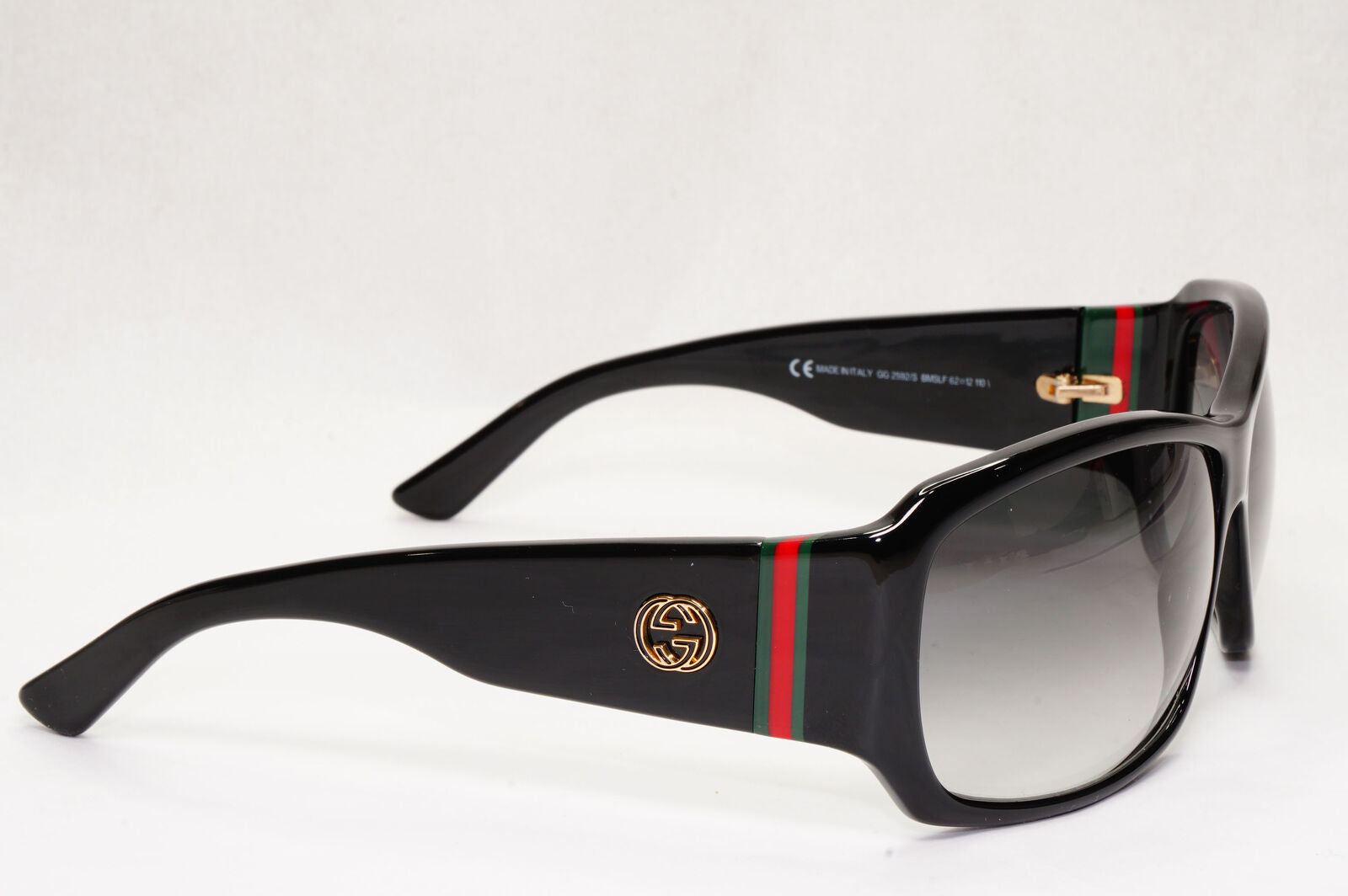 Gucci Sunglasses 1999 Vintage Black Gradient Red Green GG 2592/S BMSLF 131223