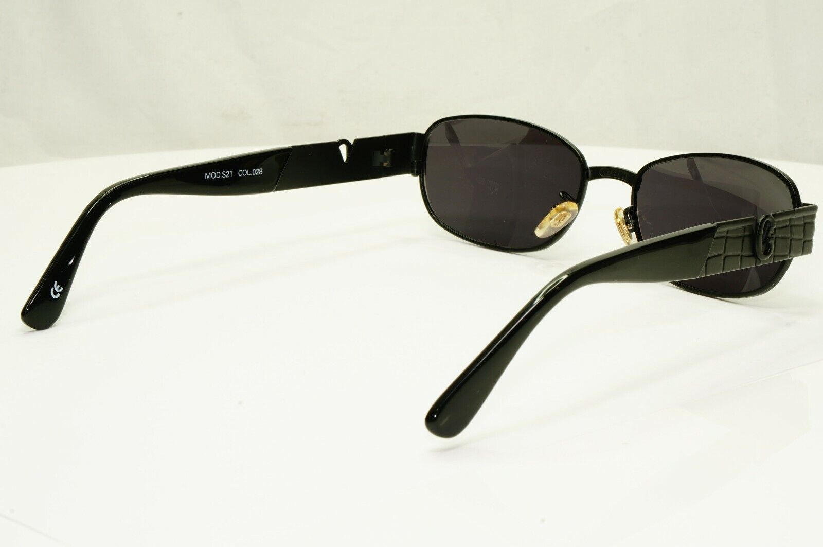Gianni Versace 1996 Vintage Black Rectangle Metal Sunglasses MOD S21 COL 028