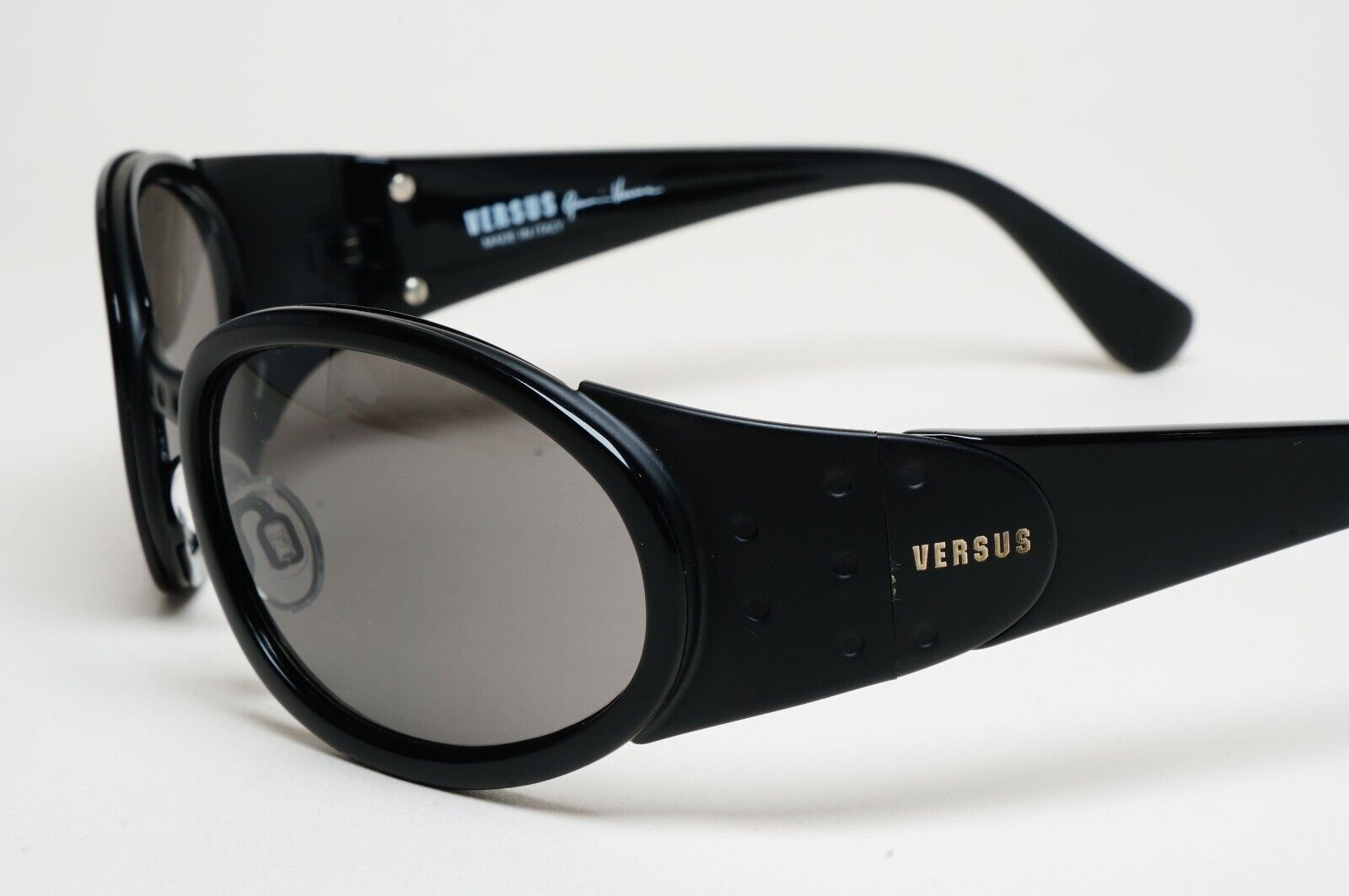 Versus Sunglasses 1996 by Gianni Versace Vintage Black Grey MOD R50 COL 028