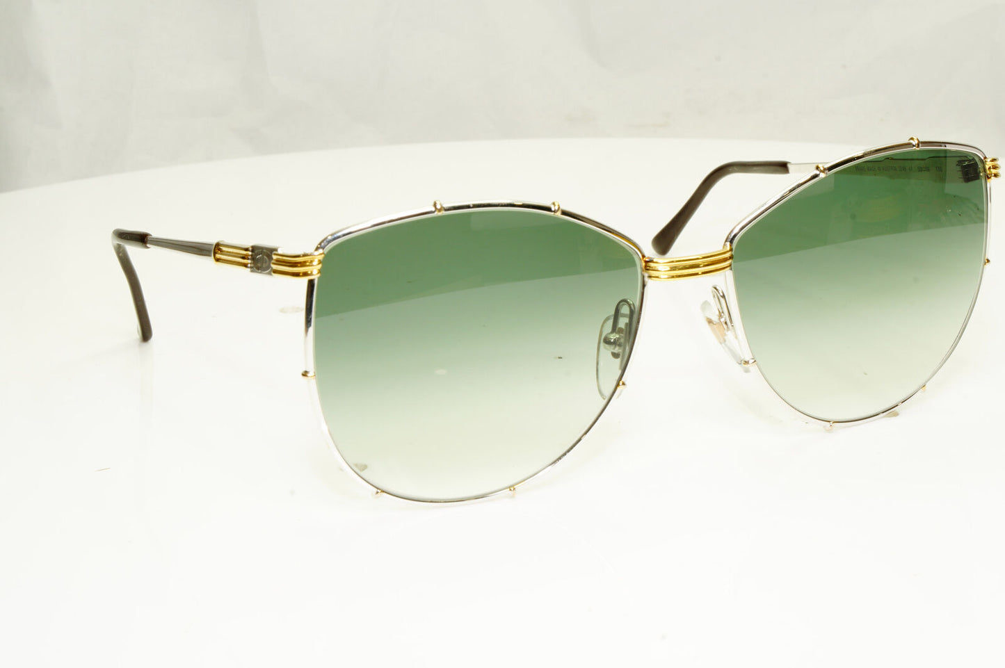 Authentic Christian Dior Womens Vintage Sunglasses Austria Gold 2249 47 32810