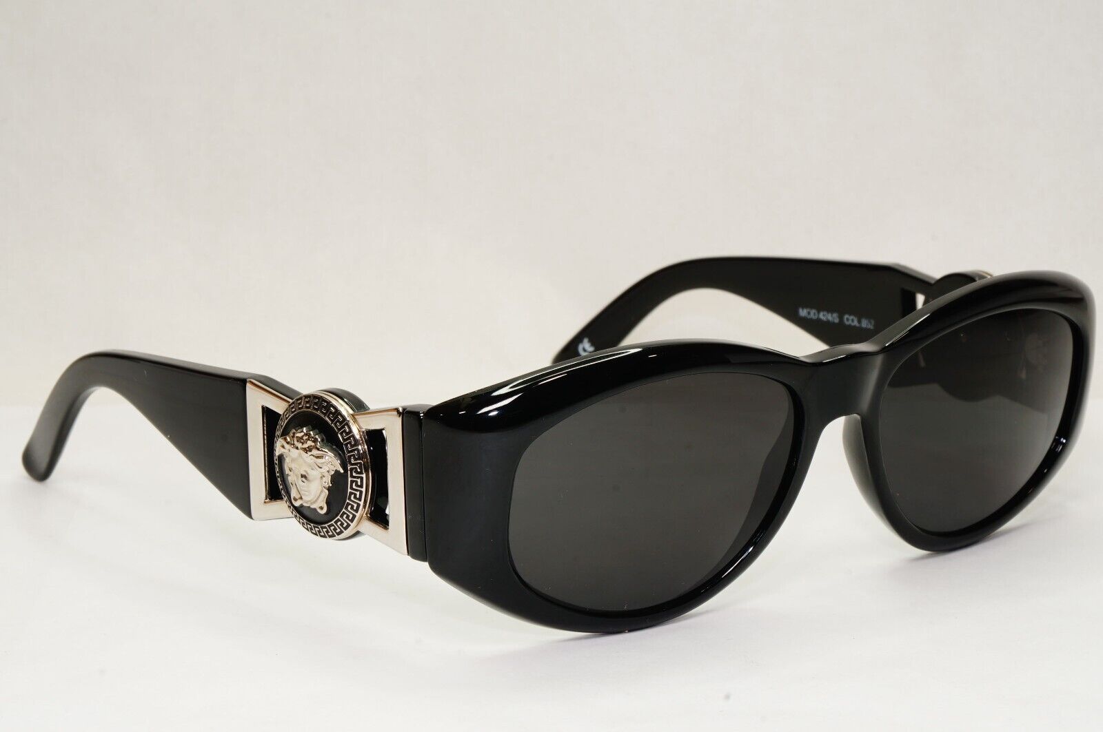 Gianni Versace Sunglasses 1996 Vintage Black MOD 424/S COL 852 Biggie 111223