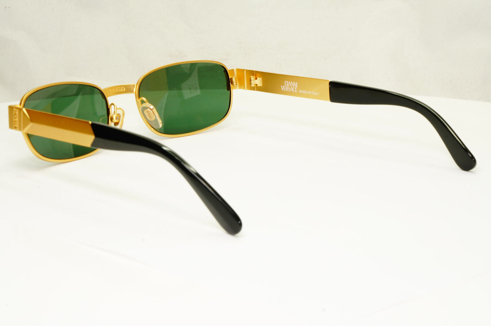 Gianni Versace 1996 Vintage Unisex Gold Rectangle Sunglasses MOD S31 COL 14M