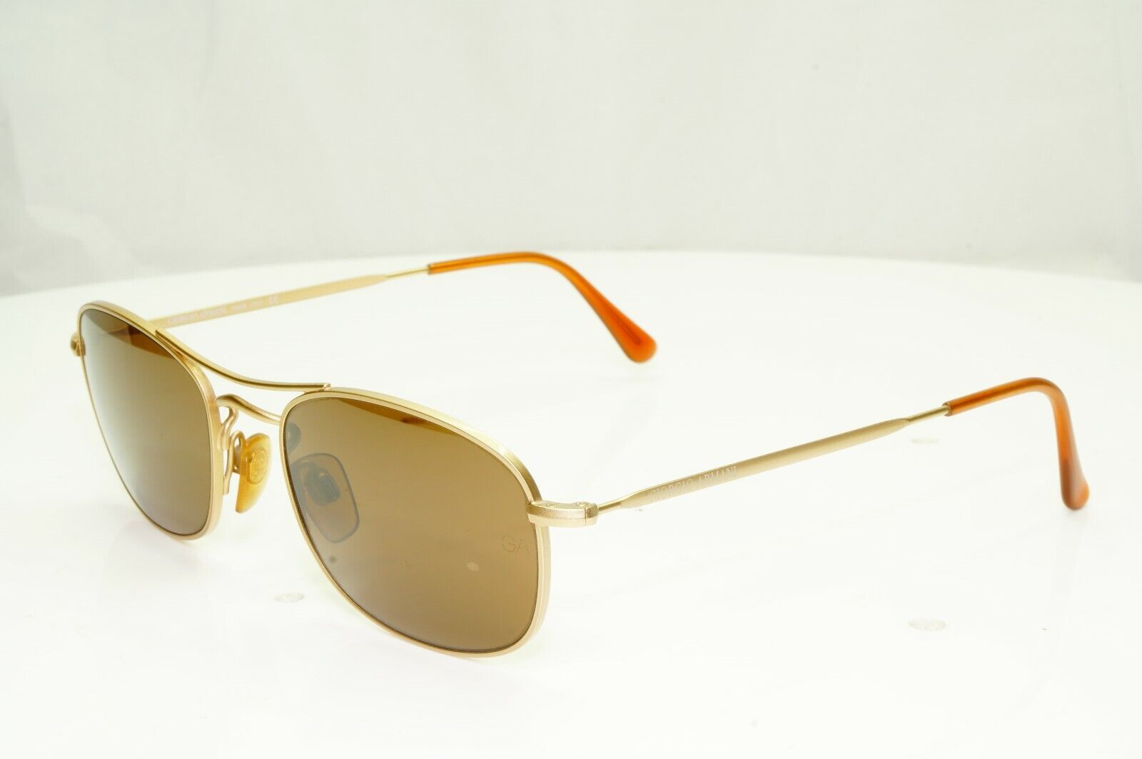Authentic Giorgio Armani 1997 Vintage Sunglasses Gold Metal Men Women 635 703