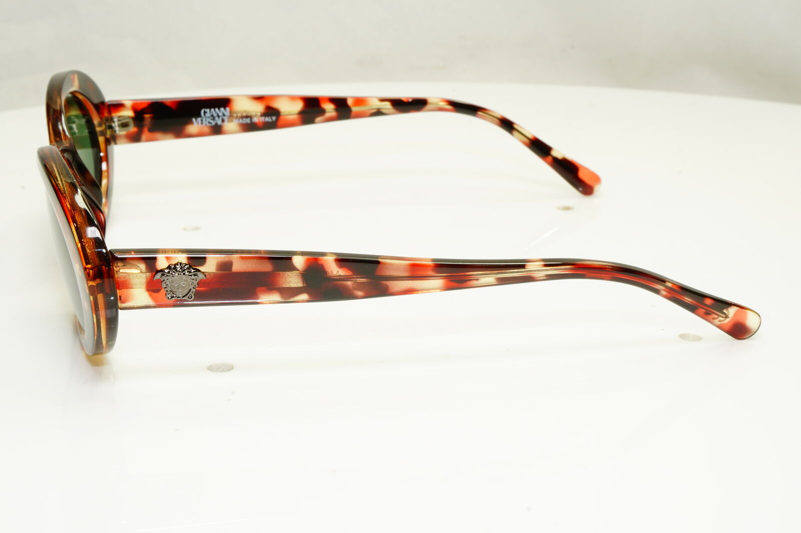 Gianni Versace 1996 Womens Vintage Oval Brown Medusa Sunglasses MOD 451 COL 870