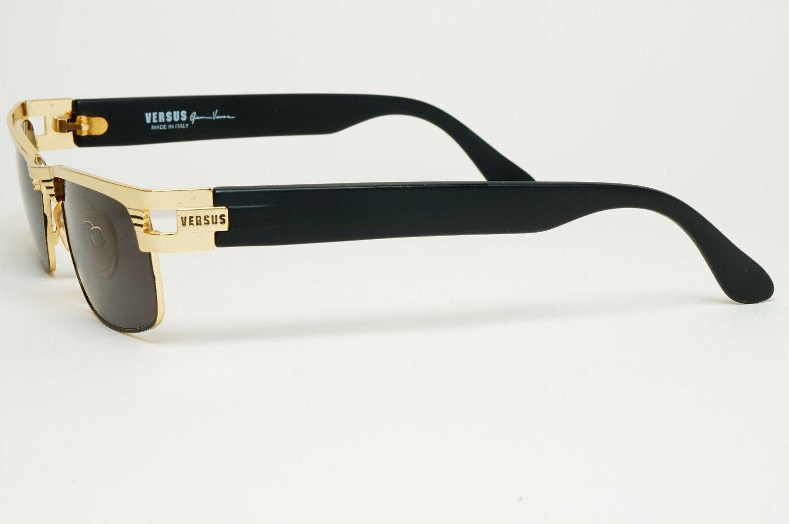 Versus Sunglasses 1996 by Gianni Versace Vintage Gold Black MOD F27 COL 39M