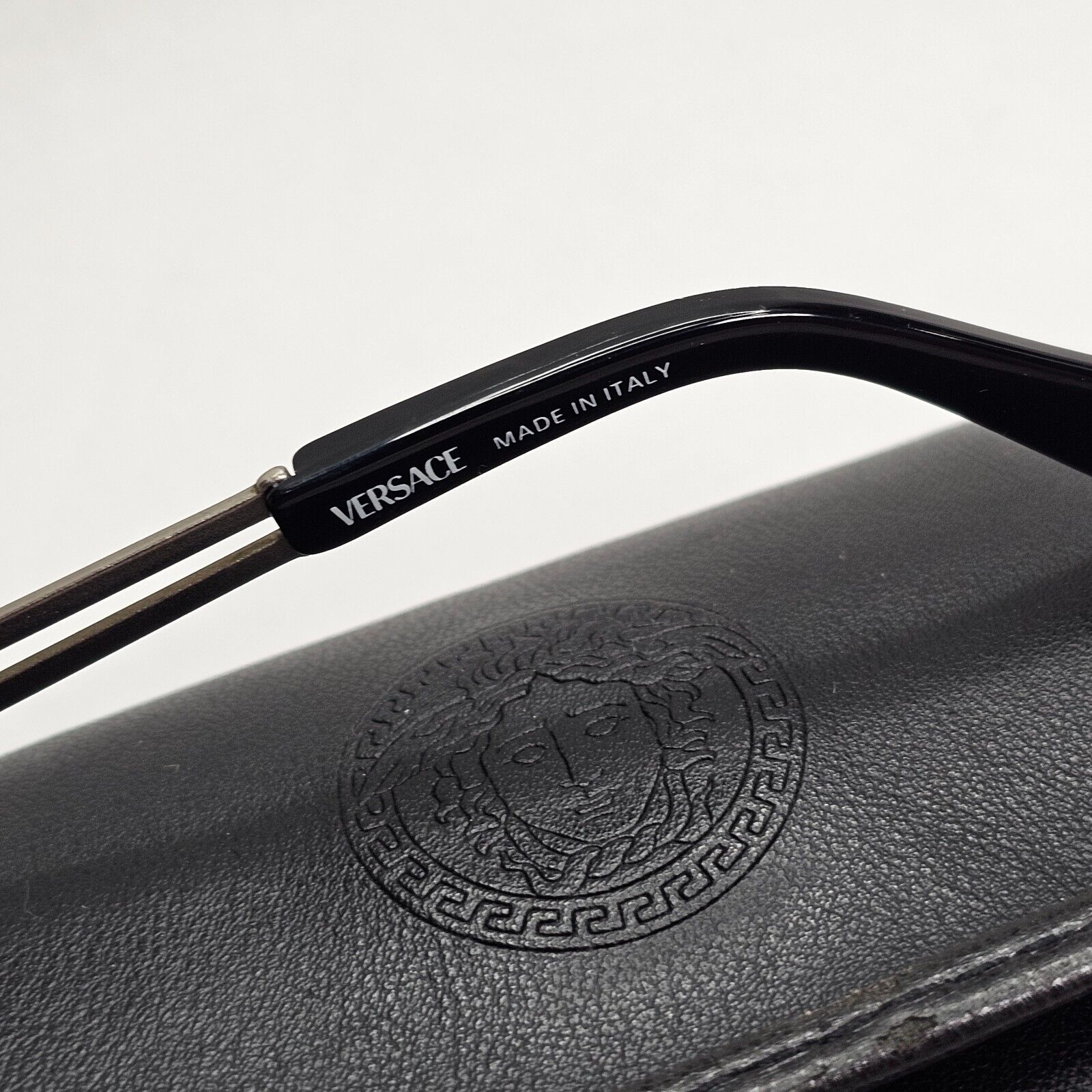 Gianni Versace Sunglasses 1995 Vintage Oval Medusa Gunmetal MOD S41 948 270324