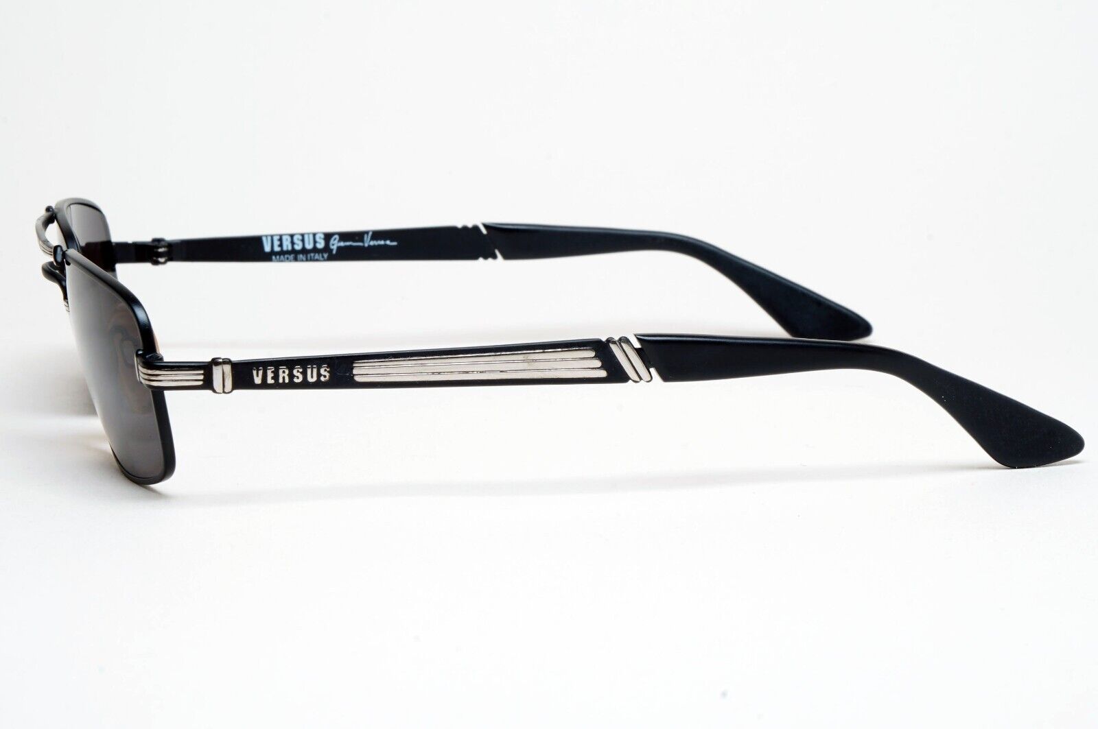 Versus Sunglasses 1996 by Gianni Versace Vintage Rectangle Black MOD F06 COL 35M
