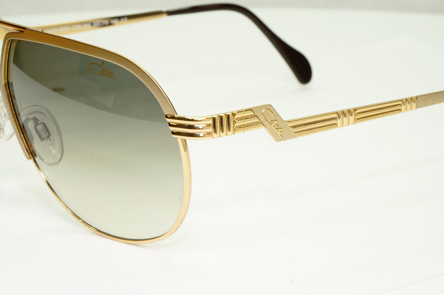 Cazal 24K Gold Plated Sunglasses Grey Gradient Smoke Mens Pilot MOD 9083 COL 002