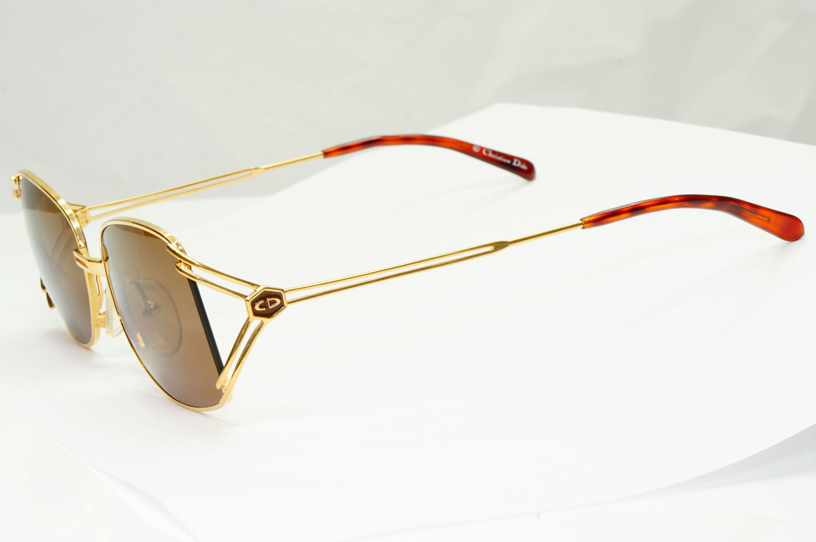 Dior 1990s Vintage Sunglasses Austria Gold Brown Square Retro 2694 40 37420