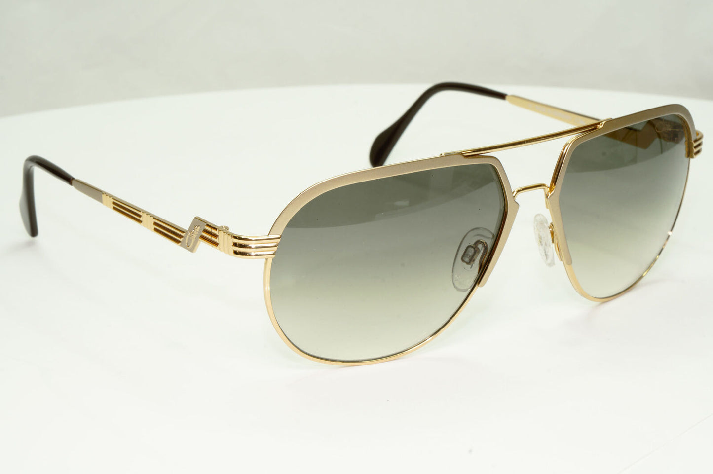 Cazal 24K Gold Plated Sunglasses Grey Gradient Smoke Mens Pilot MOD 9083 COL 002