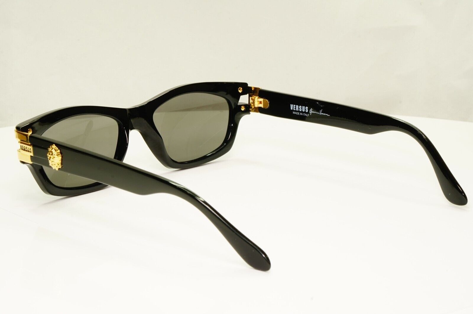 Versus by Gianni Versace 1996 Sunglasses Gold Lion Black MOD E29 COL G52 [A]