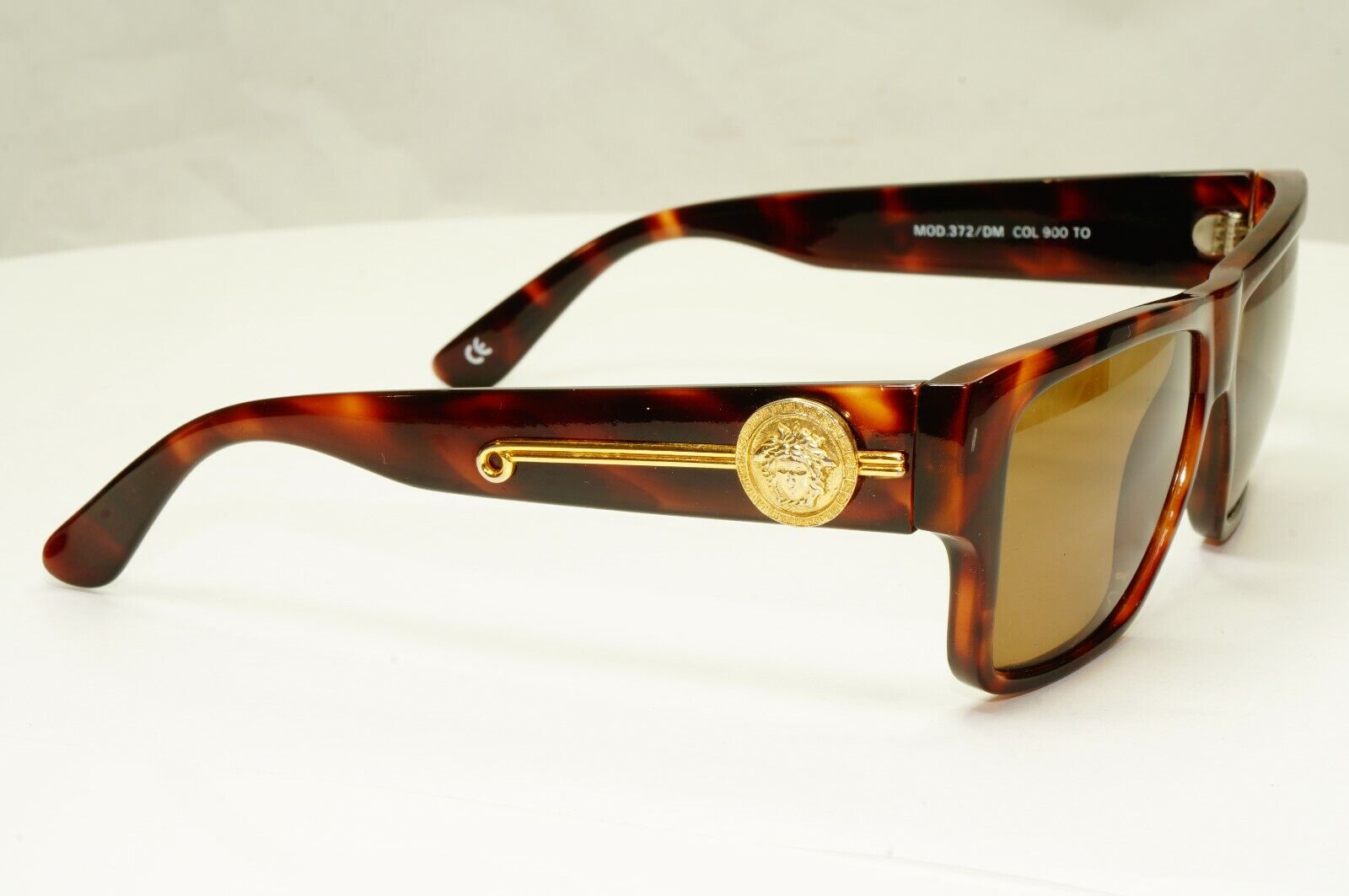Gianni Versace 1993 Vintage Gold Sunglasses Medusa MOD 372 /DM COL 900 TO Biggie