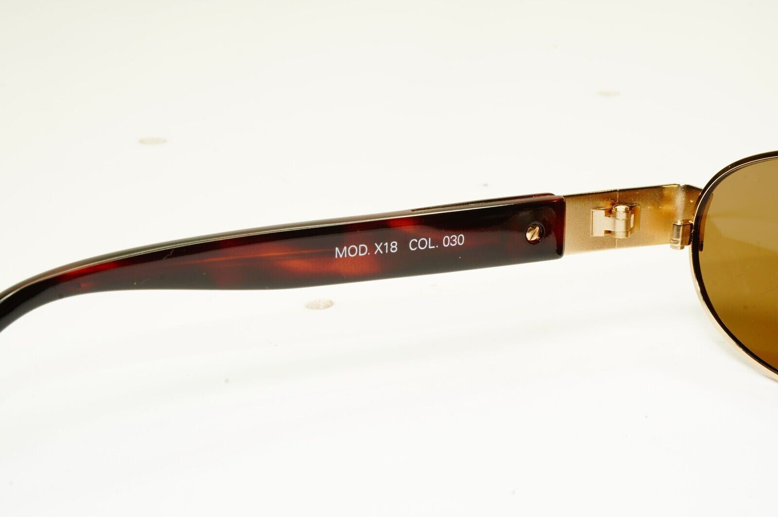 Gianni Versace 1996 Vintage Mens Metal Gold Medusa Sunglasses MOD X18 COL 030