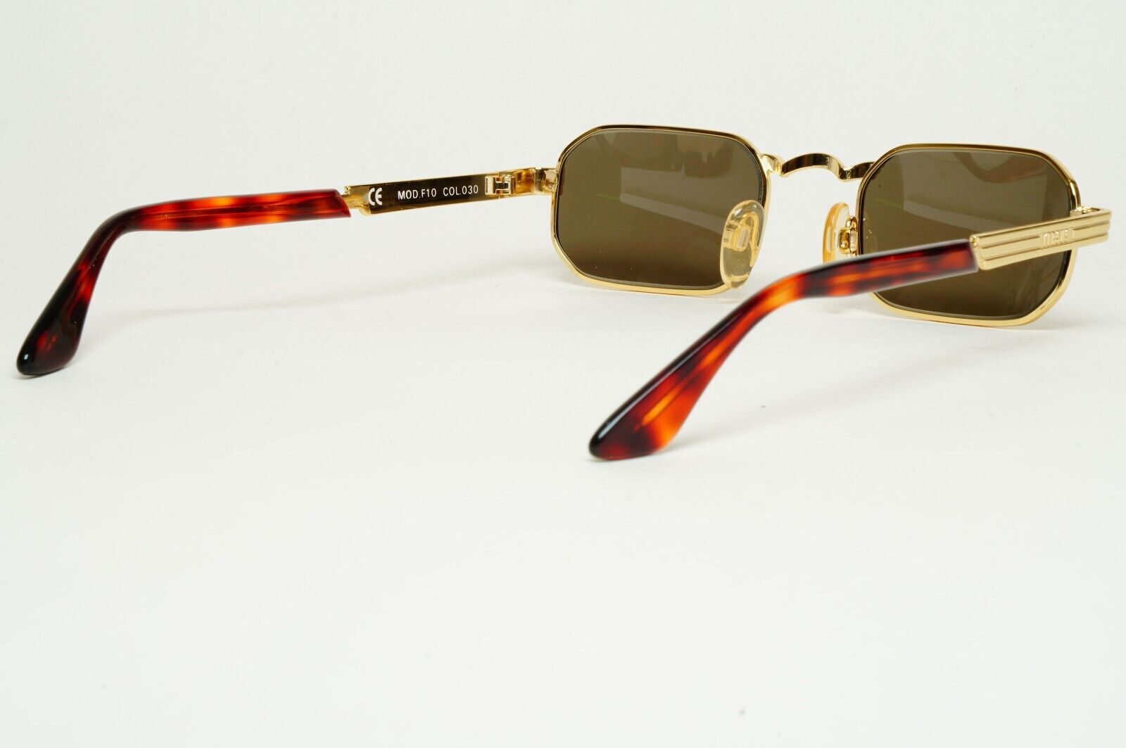 Versus Sunglasses 1996 by Gianni Versace Vintage Gold Rectangle MOD F10 COL 030