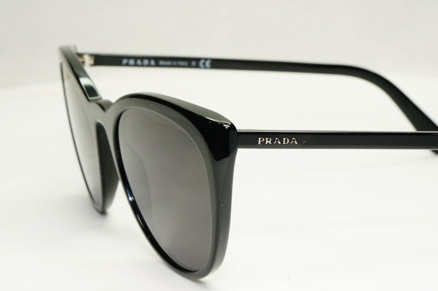 Prada Sunglasses Black Cat Eye Glossy Womens Fashion PR07VV VPR 07V 1AB-1O1 53mm