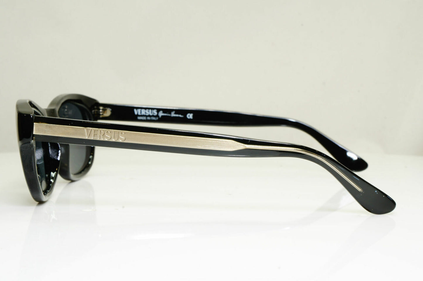Versus Gianni Versace 1996 Vintage Black Unisex Sunglasses MOD E54 COL 852 28708