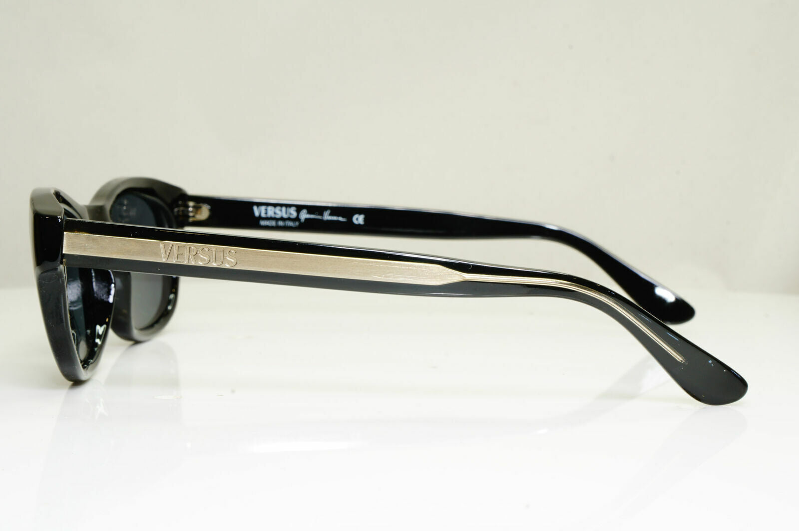 Versus Gianni Versace 1996 Vintage Black Unisex Sunglasses MOD E54 COL 852 28708