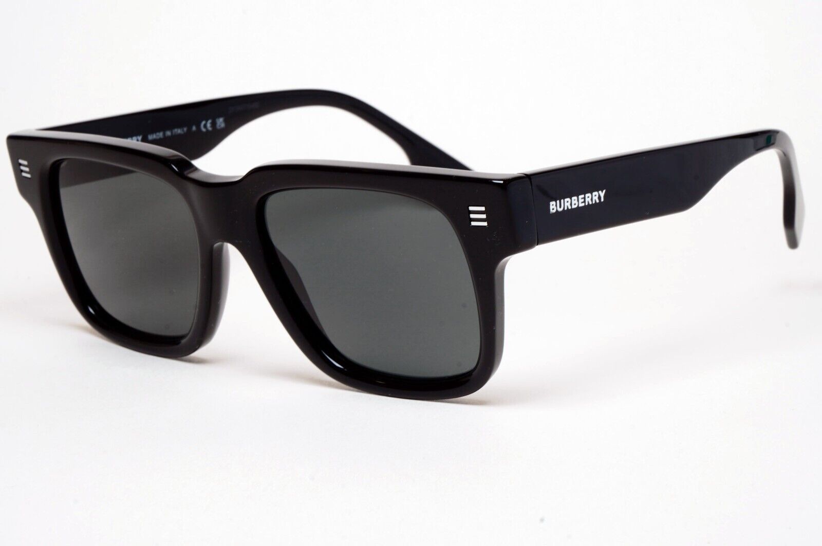 Burberry Sunglasses Hayden Black Square Dark Grey BE 4394 3001/87 54mm