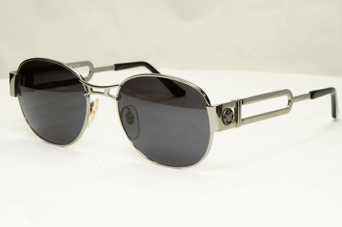 Gianni Versace 1996 Vintage Mens Silver Medusa Metal Sunglasses MOD S57 COL 76M