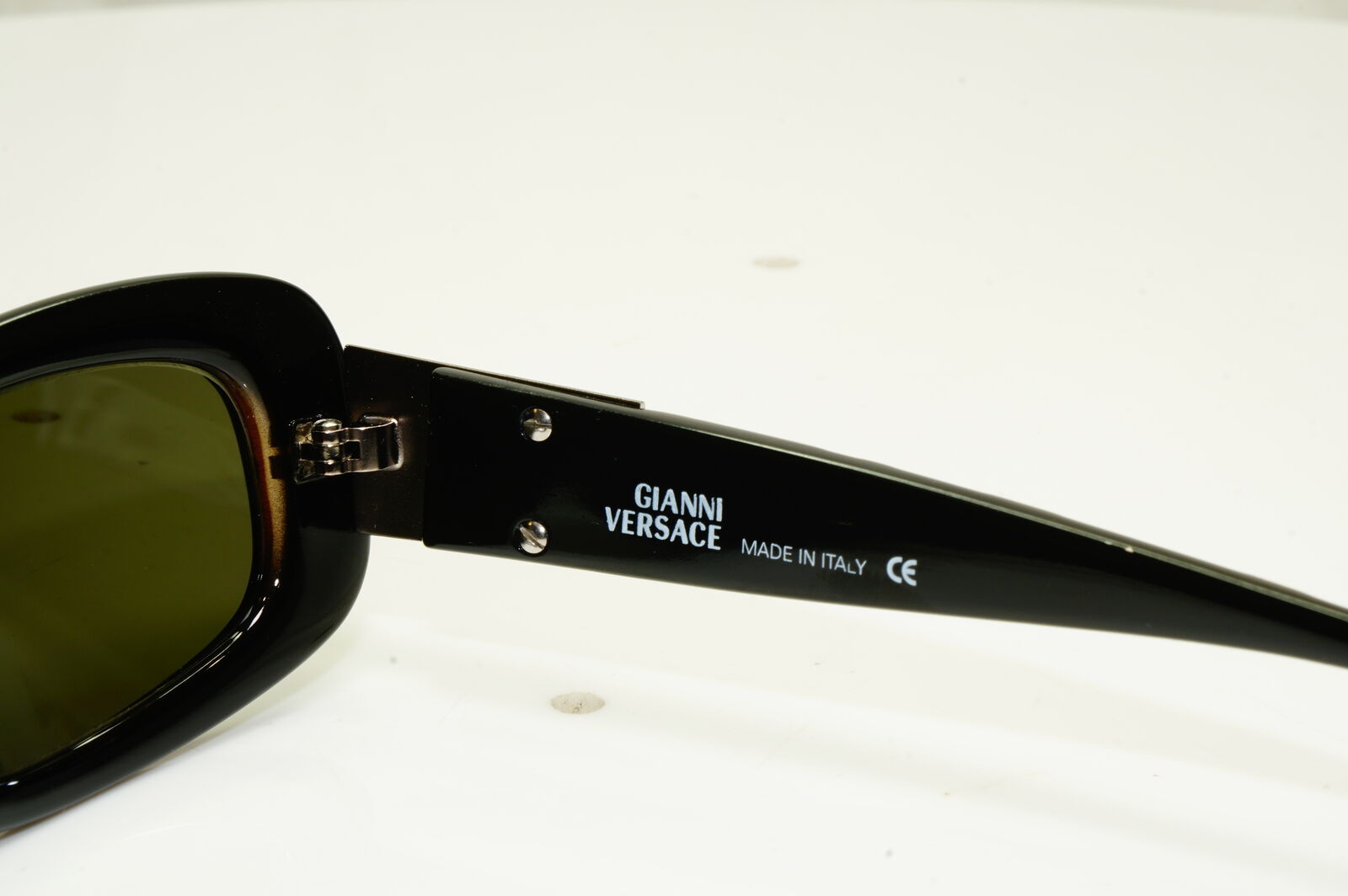 Gianni Versace 1996 Unisex Vintage Brown Medusa Sunglasses MOD 257/M COL 382
