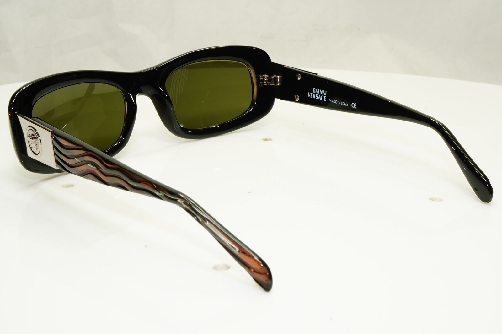 Gianni Versace 1996 Unisex Vintage Brown Medusa Sunglasses MOD 257/M COL 382