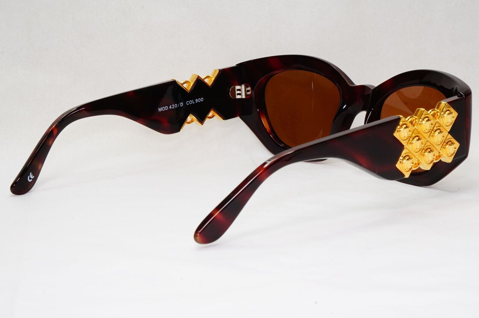 Gianni Versace Sunglasses 1996 Vintage Brown Gold MOD 420/D 900 Biggie 111223