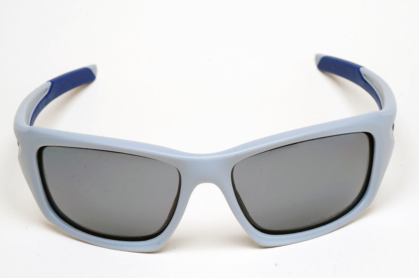 Oakley Sunglasses Polarized Valve Grey Blue Matte Fog Sport Wrap OO 9236 05