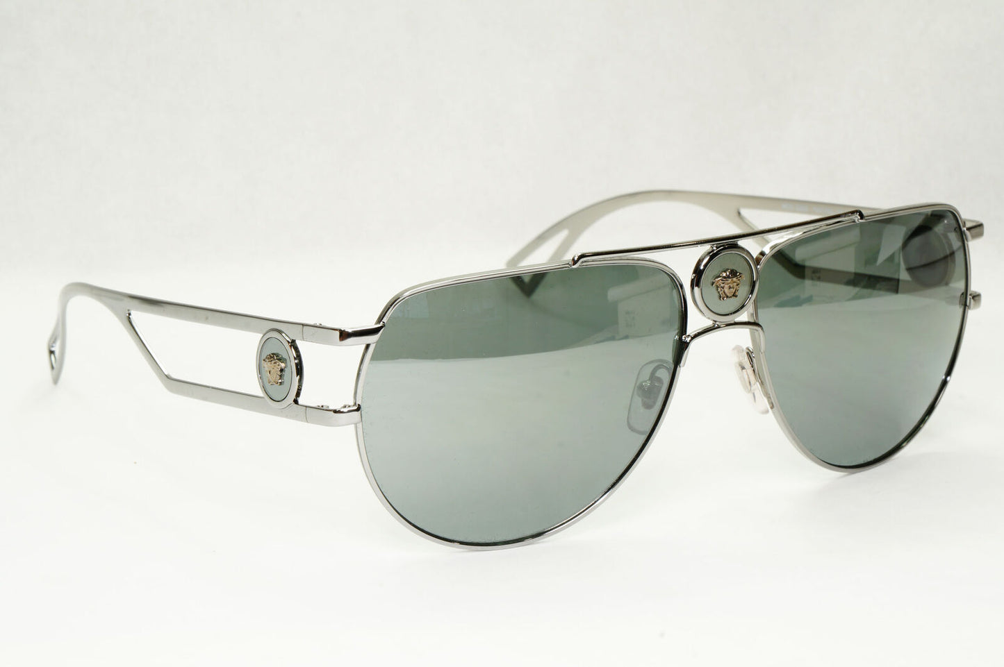 Versace Sunglassess Silver Mirror Gunmetal Pilot Medusa MOD VE 2225 1001/6G