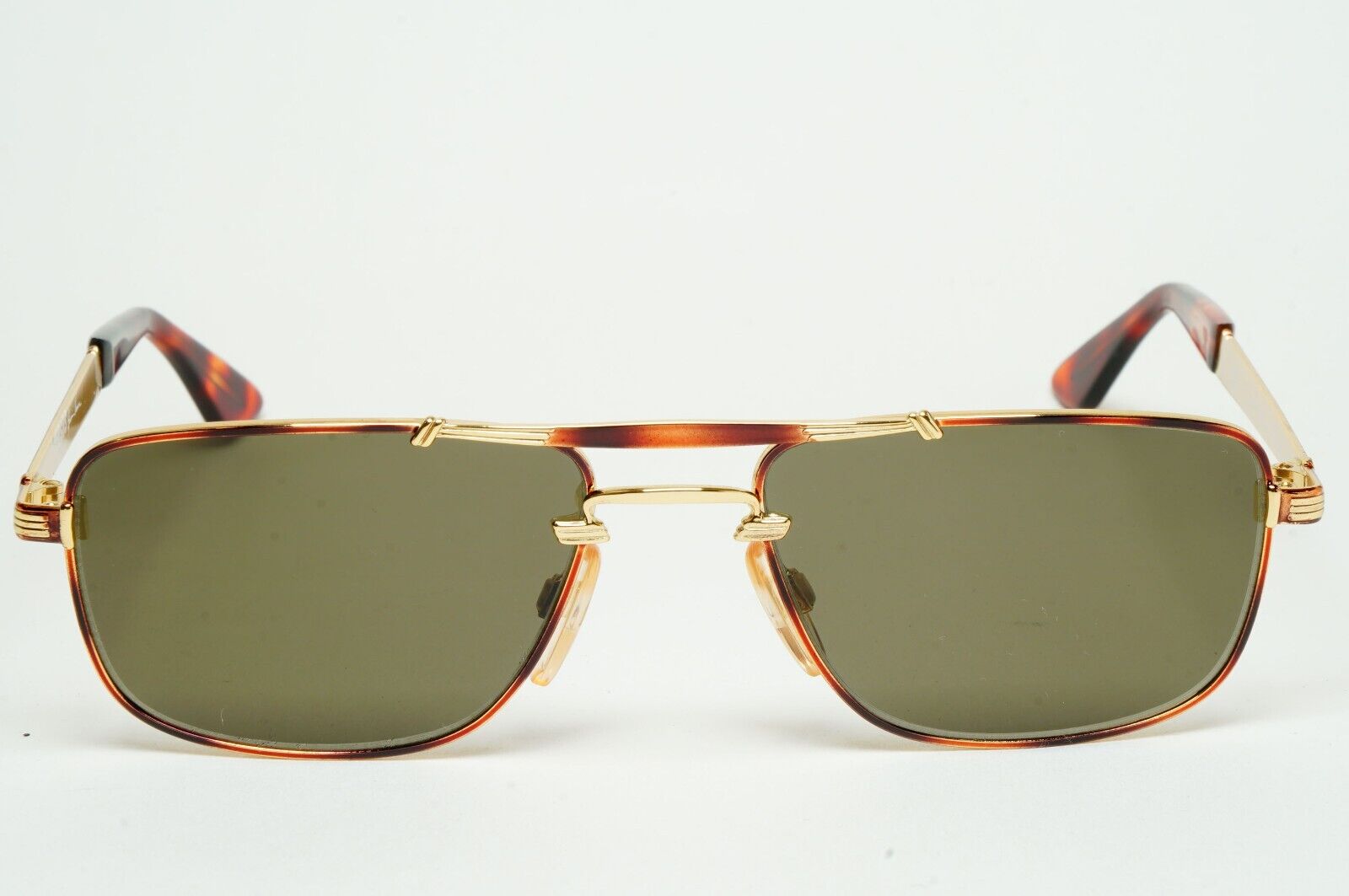Versus Sunglasses 1996 by Gianni Versace Vintage Navigator Gold MOD F04 COL 34M