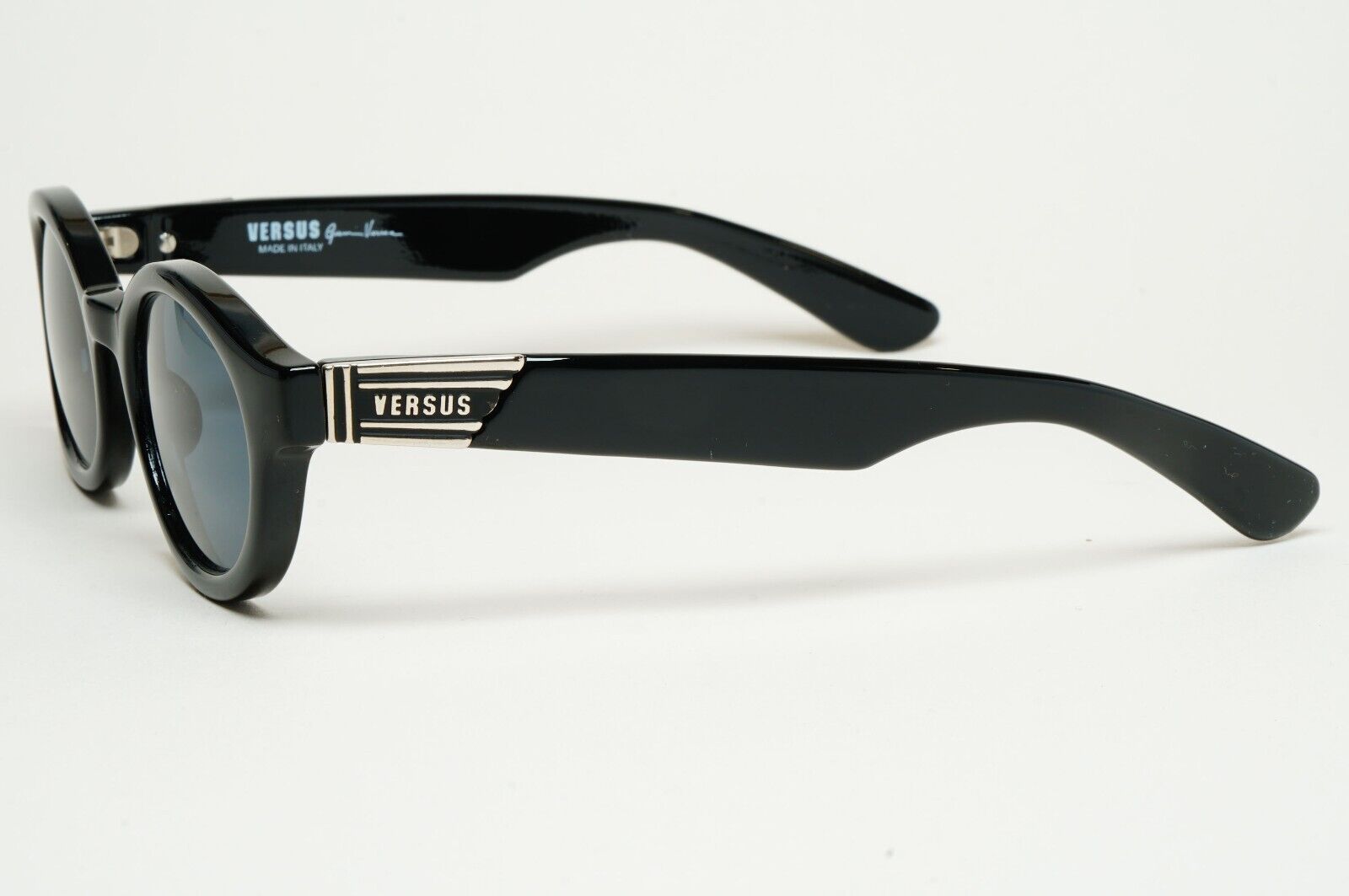 Versus Sunglasses 1996 by Gianni Versace Vintage Black Grey MOD EZ9 COL 852
